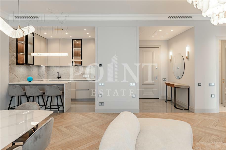 4-КОМН. КВАРТИРА С ОТДЕЛКОЙ 132 М² НА 39 ЭТАЖЕ