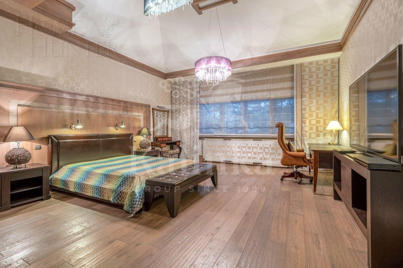 2-этажный коттедж 1 550 м² с отделкой