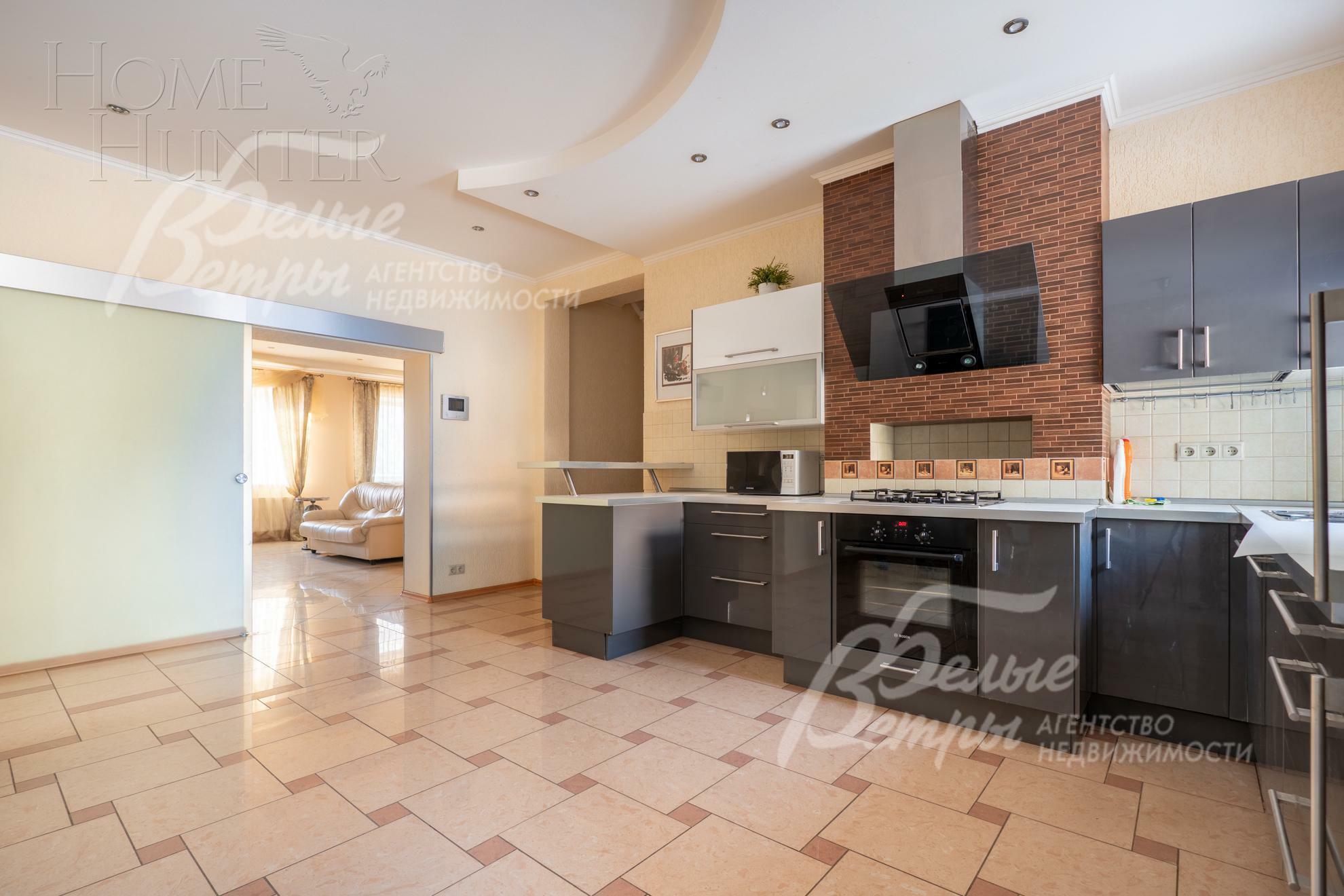 2-этажный коттедж 365 м² с отделкой