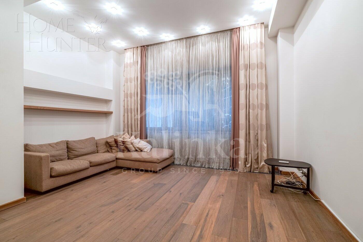 2-этажный коттедж 1 550 м² с отделкой