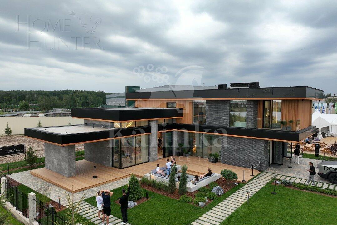 2-этажный коттедж 283 м² с отделкой