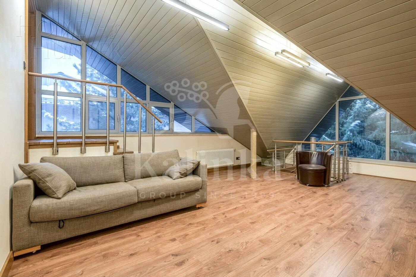 2-этажный коттедж 1 550 м² с отделкой