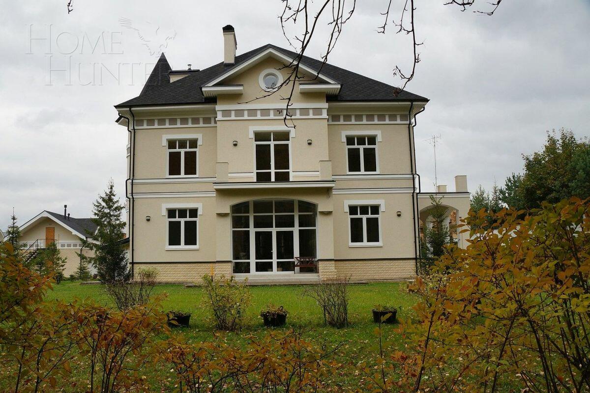 3-этажный коттедж 970 м² без отделки