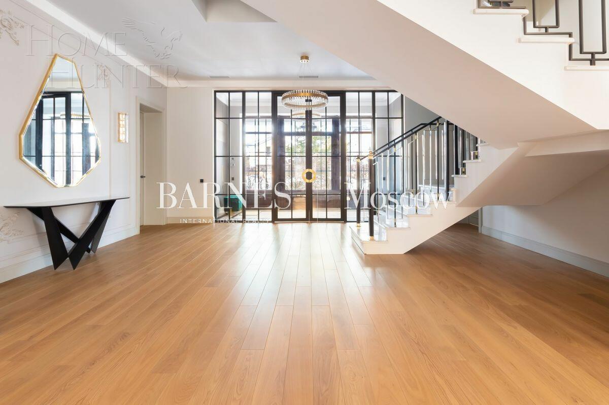 2-этажный коттедж 610 м² с отделкой