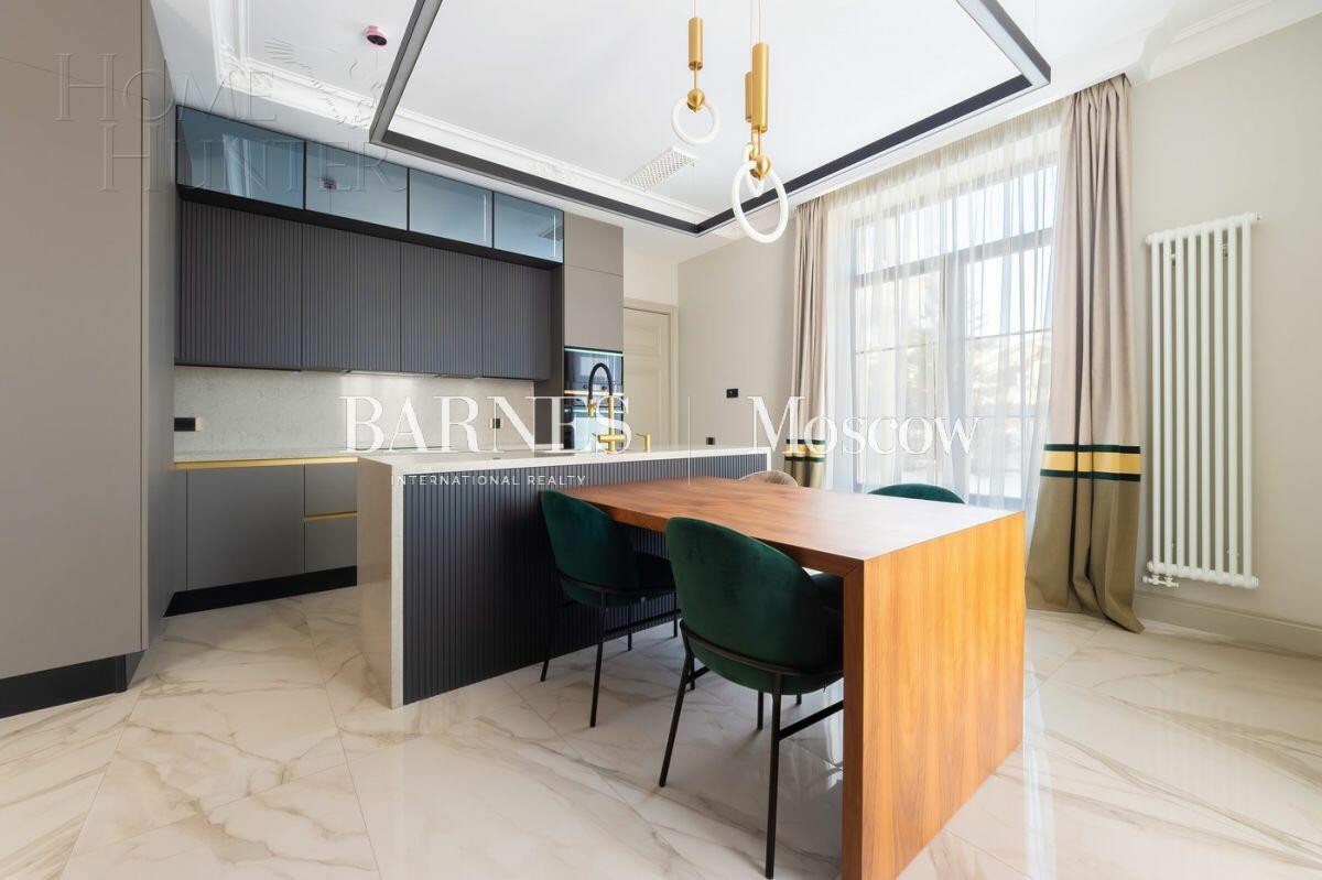 2-этажный коттедж 610 м² с отделкой