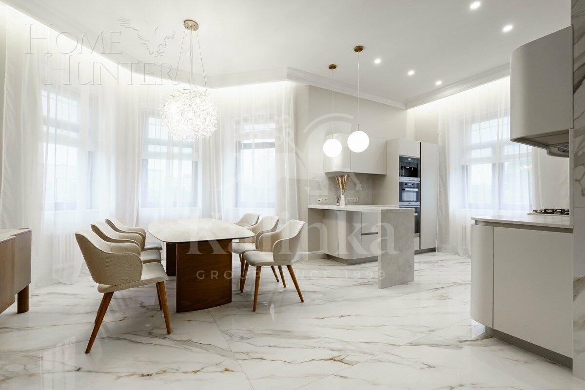 2-этажный коттедж 382 м² с отделкой