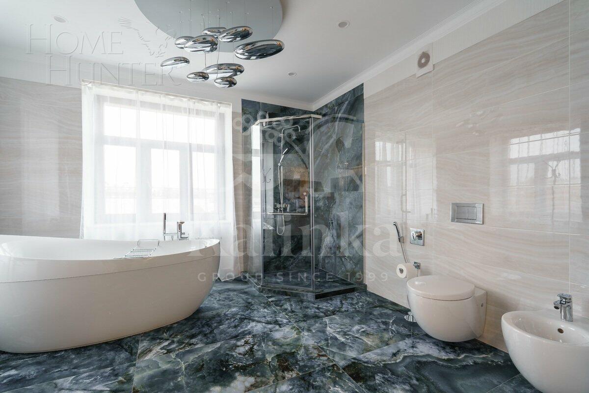 2-этажный коттедж 382 м² с отделкой