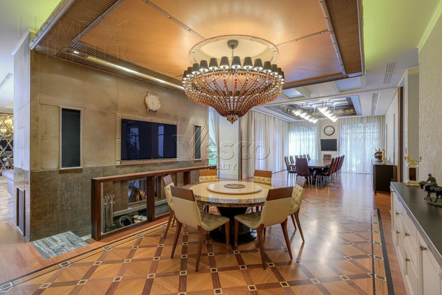 3-этажный коттедж 2 400 м² с отделкой