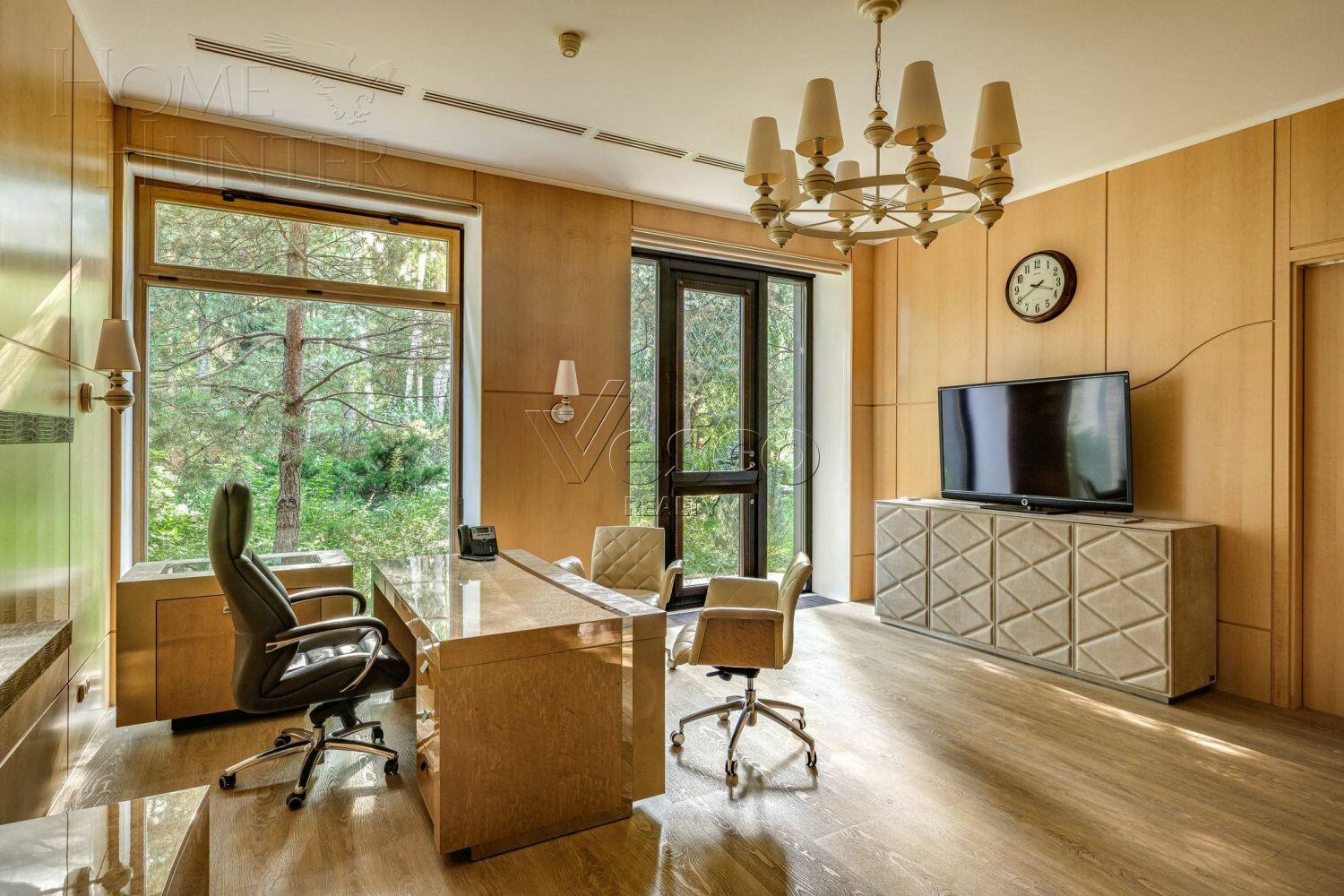 3-этажный коттедж 2 400 м² с отделкой