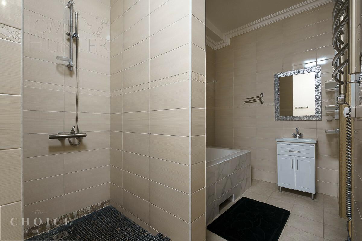 3-этажный таунхаус 264.6 м² с отделкой