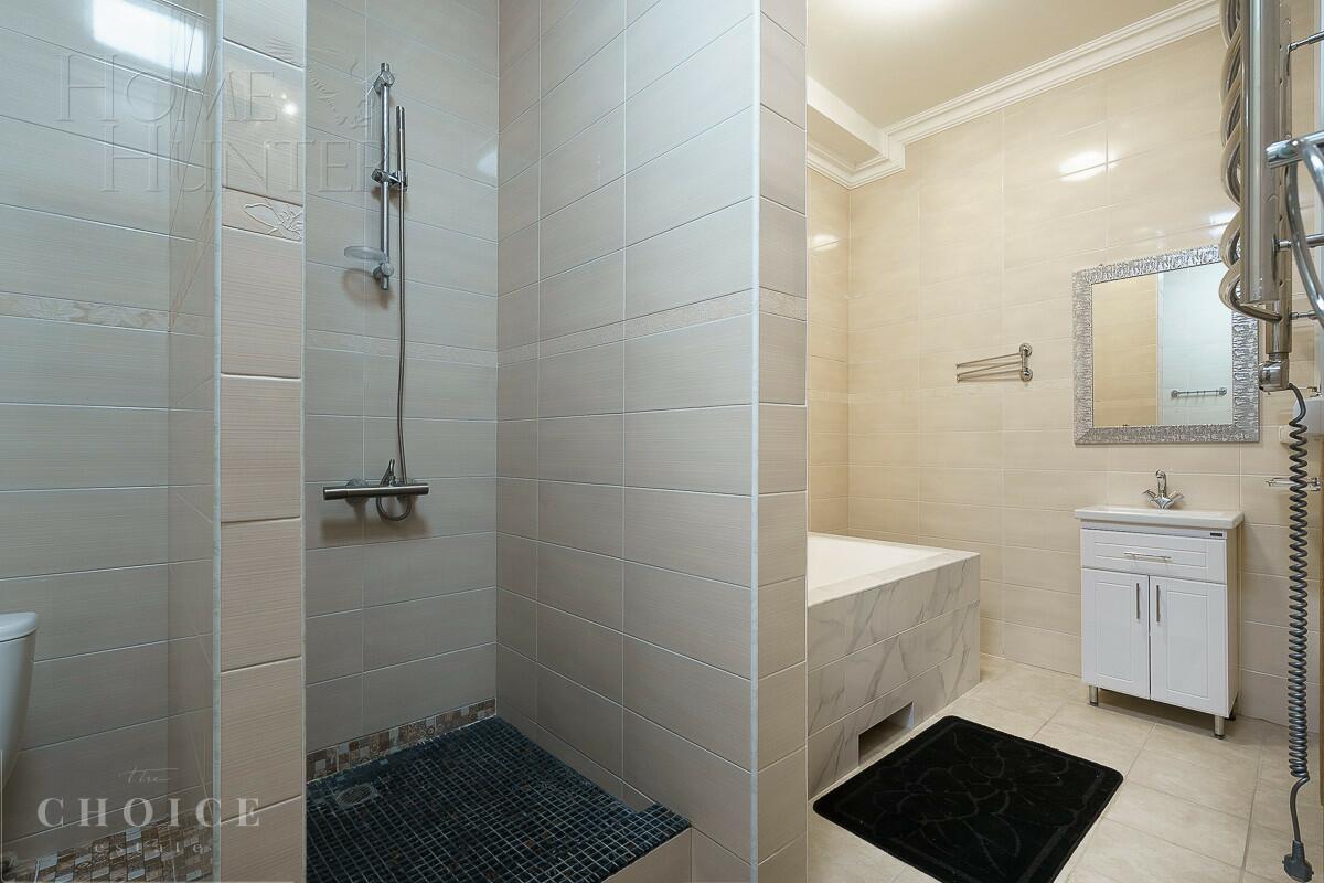 3-этажный таунхаус 264.6 м² с отделкой