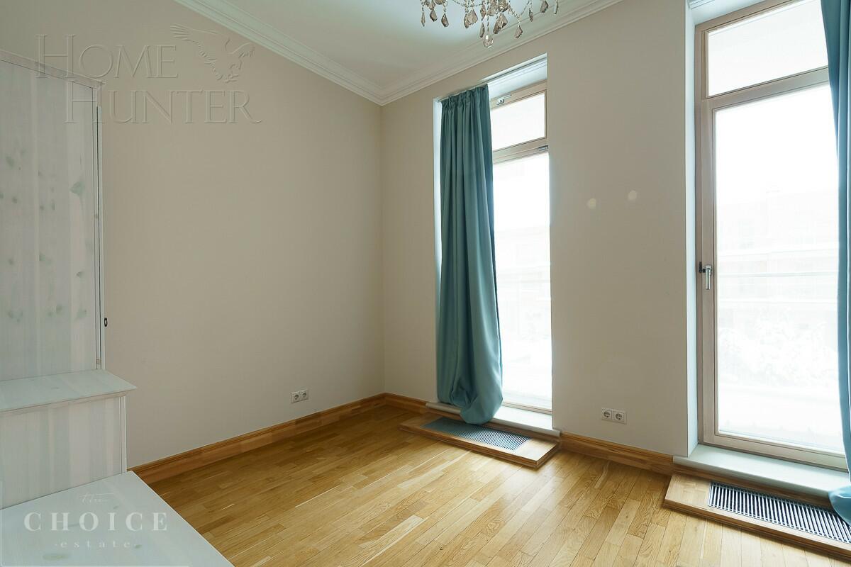 3-этажный таунхаус 264.6 м² с отделкой