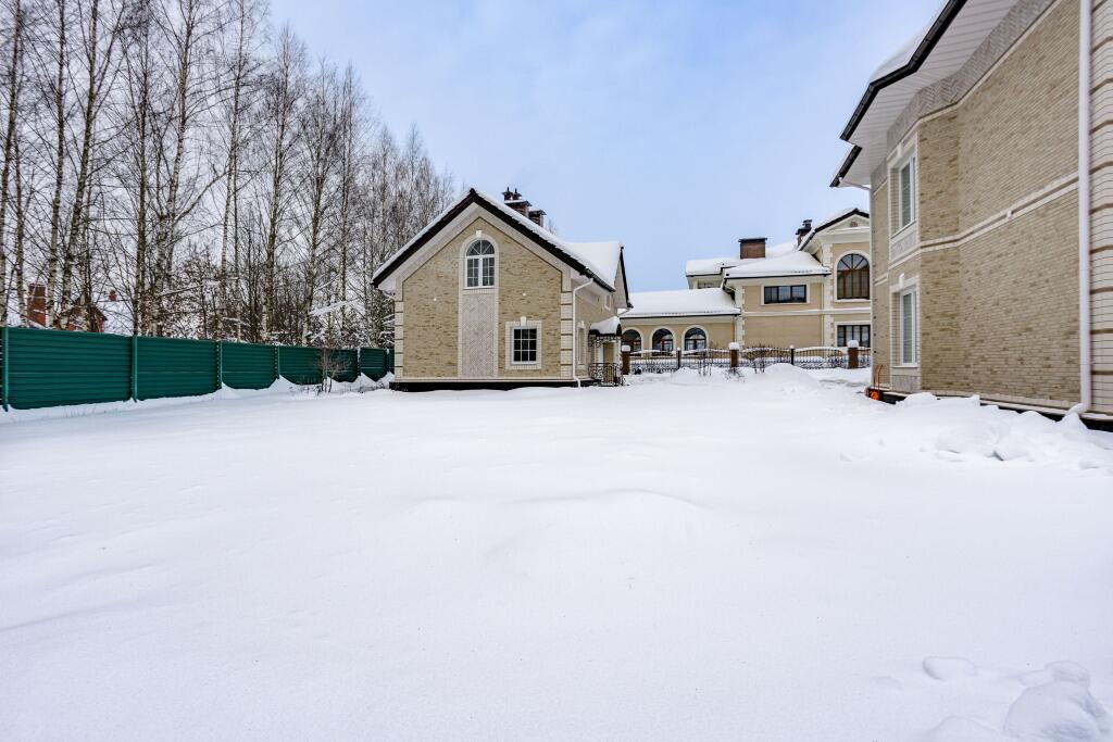 2-этажный коттедж 673 м² с отделкой