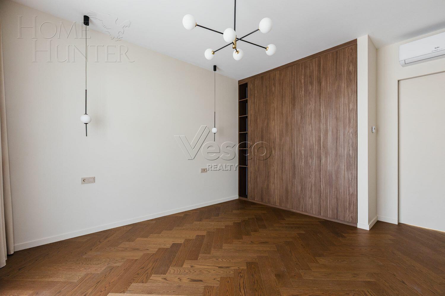 2-этажный коттедж 260 м² с отделкой