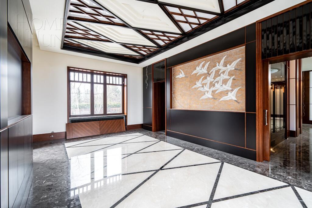 КОТТЕДЖ 1 250 м² с отделкой