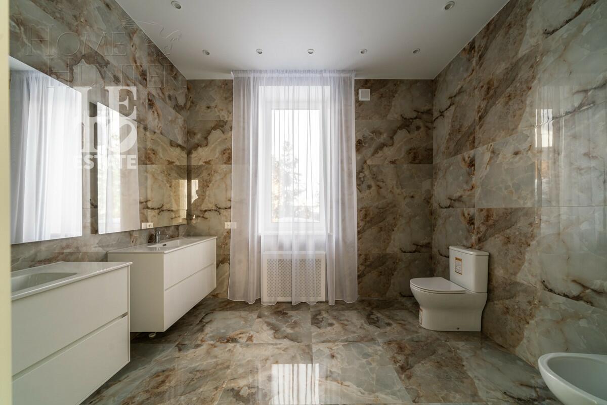 2-этажный коттедж 417.3 м² с отделкой