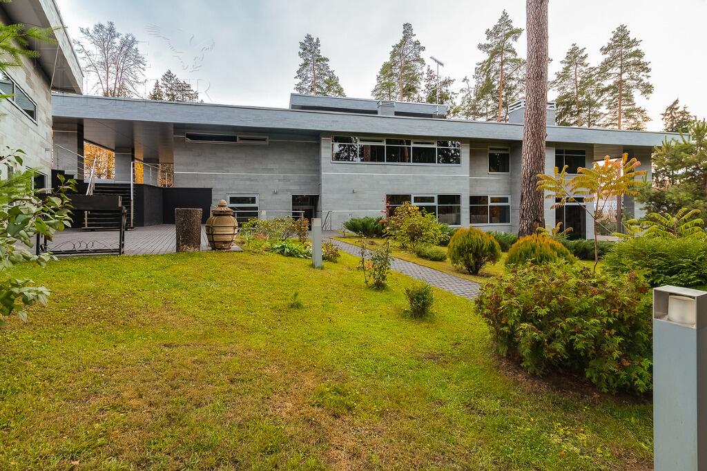 2-этажный коттедж 100 м² с отделкой