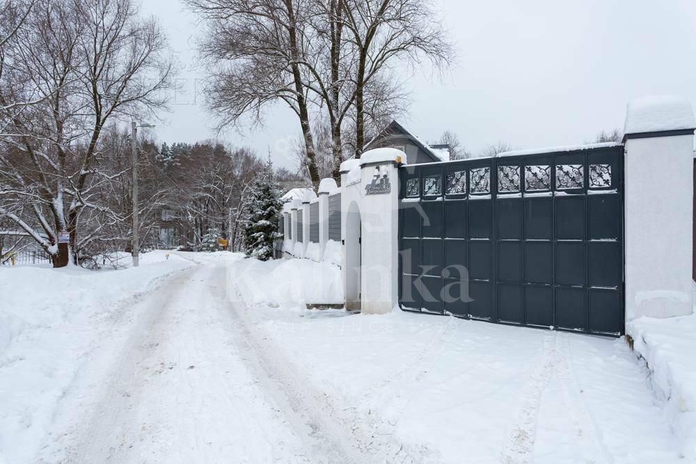 2-этажный коттедж 500 м² с отделкой