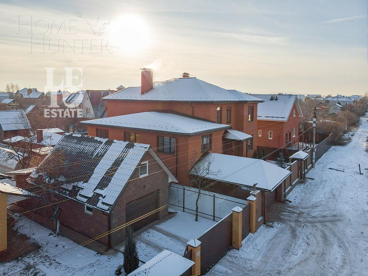 2-этажный коттедж 500 м² с отделкой