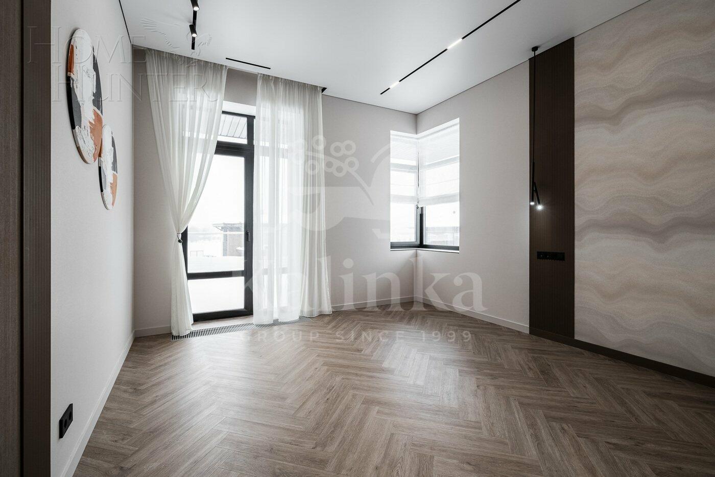 2-этажный коттедж 353 м² с отделкой