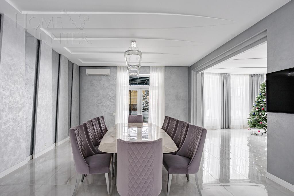 2-этажный коттедж 673 м² с отделкой