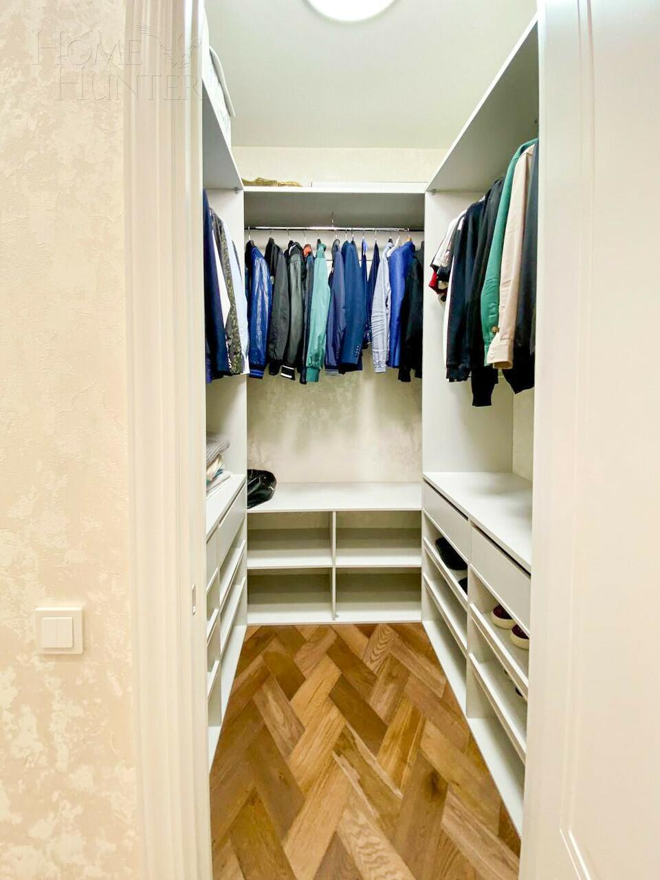 4-КОМН. КВАРТИРА С ОТДЕЛКОЙ 168 М² НА 9 ЭТАЖЕ