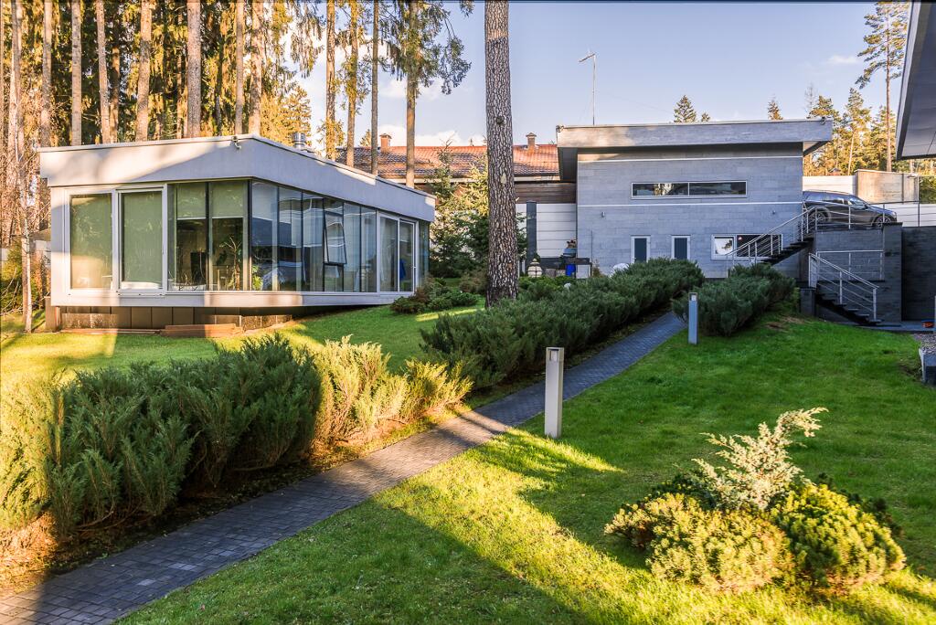 2-этажный коттедж 100 м² с отделкой