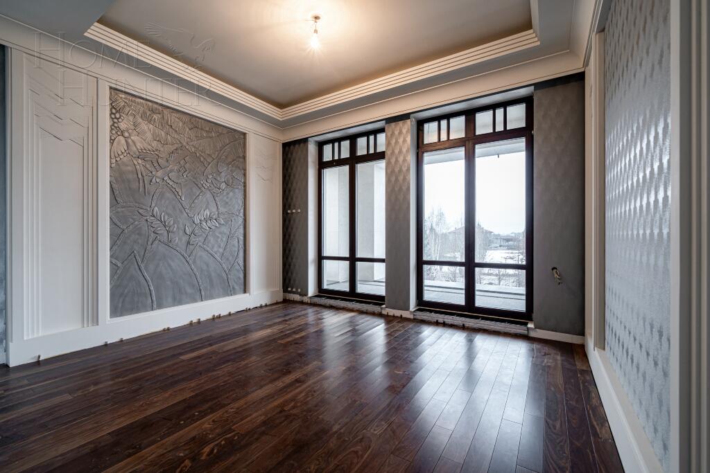 КОТТЕДЖ 1 250 м² с отделкой