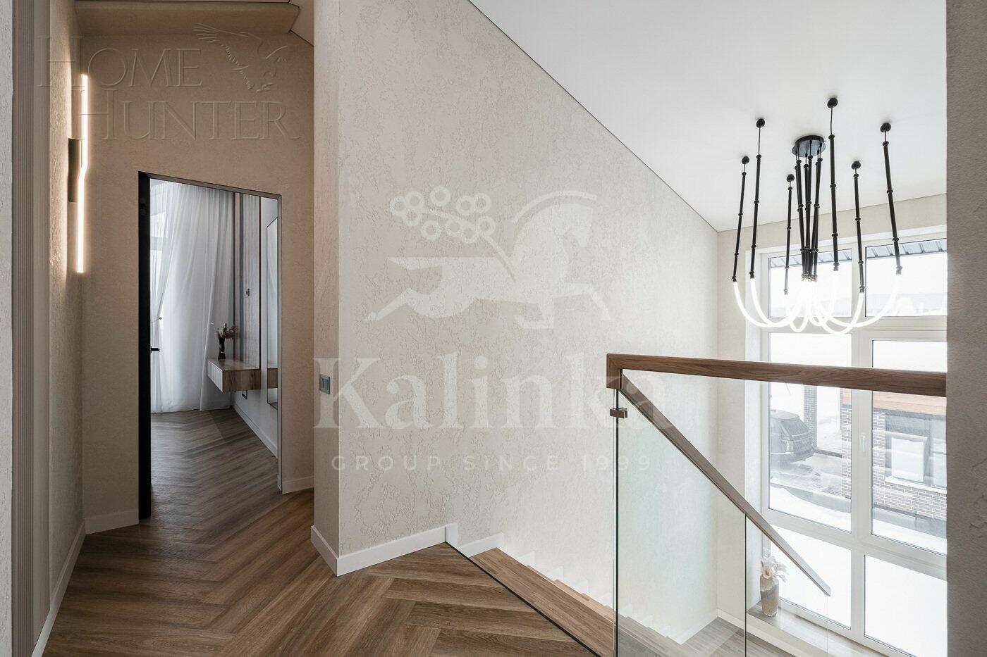 2-этажный коттедж 271 м² с отделкой