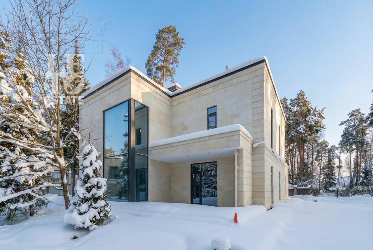 2-этажный коттедж 638 м² с отделкой