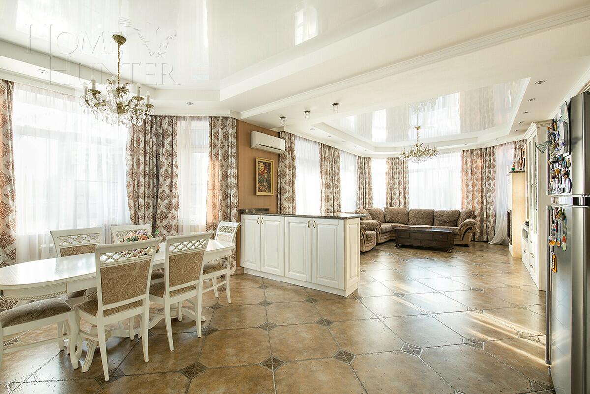 2-этажный коттедж 500 м² с отделкой