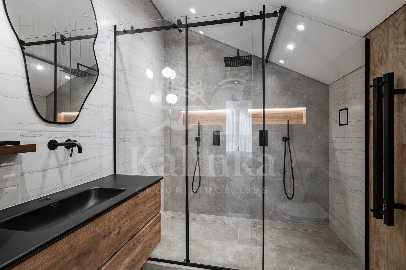 2-этажный коттедж 271 м² с отделкой