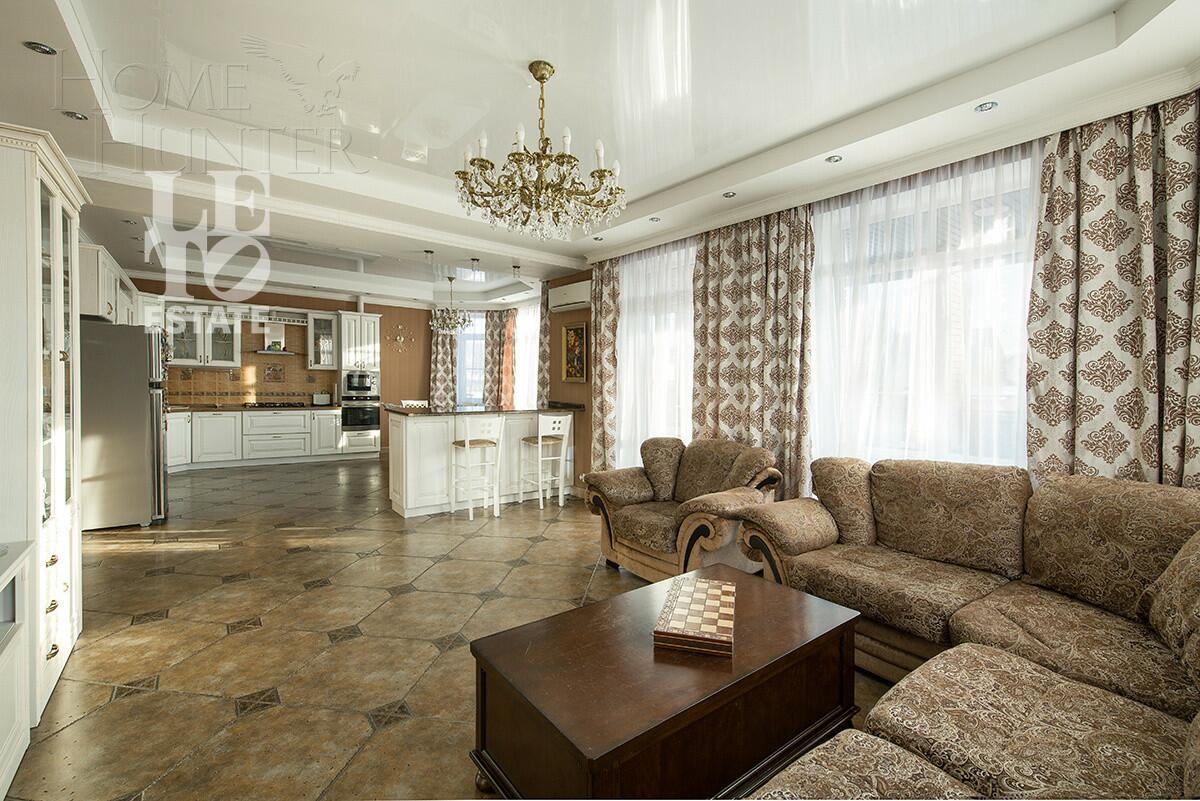 2-этажный коттедж 500 м² с отделкой