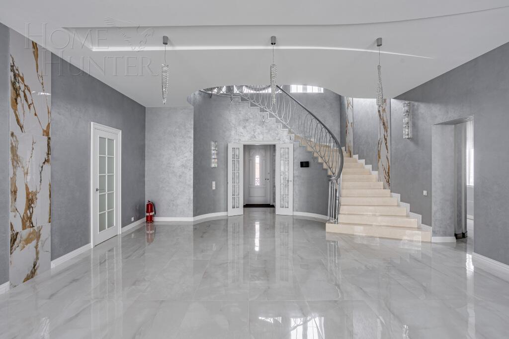 2-этажный коттедж 673 м² с отделкой