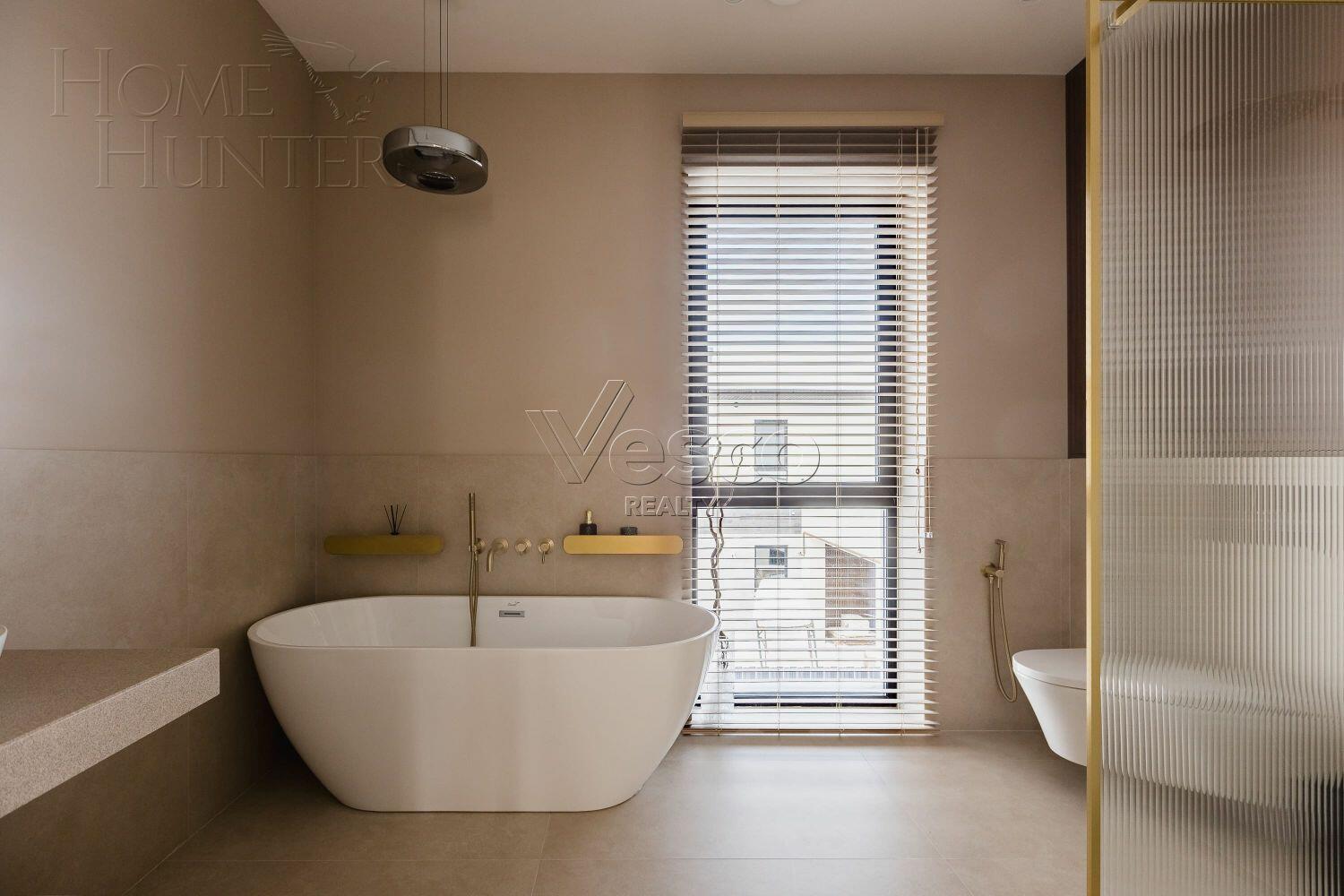 2-этажный коттедж 260 м² с отделкой