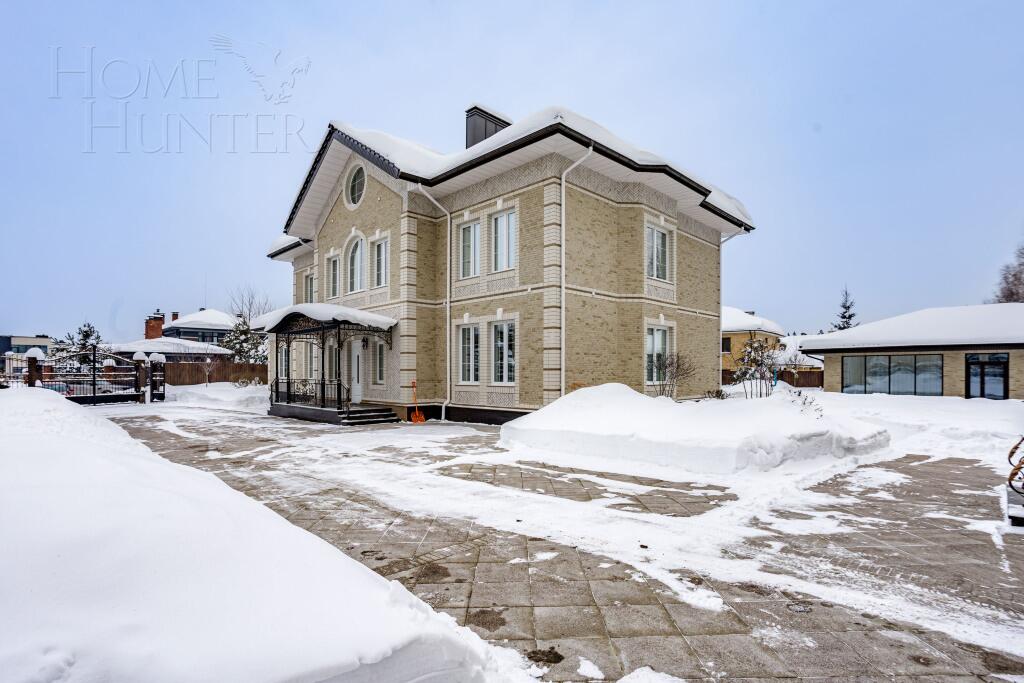 2-этажный коттедж 673 м² с отделкой