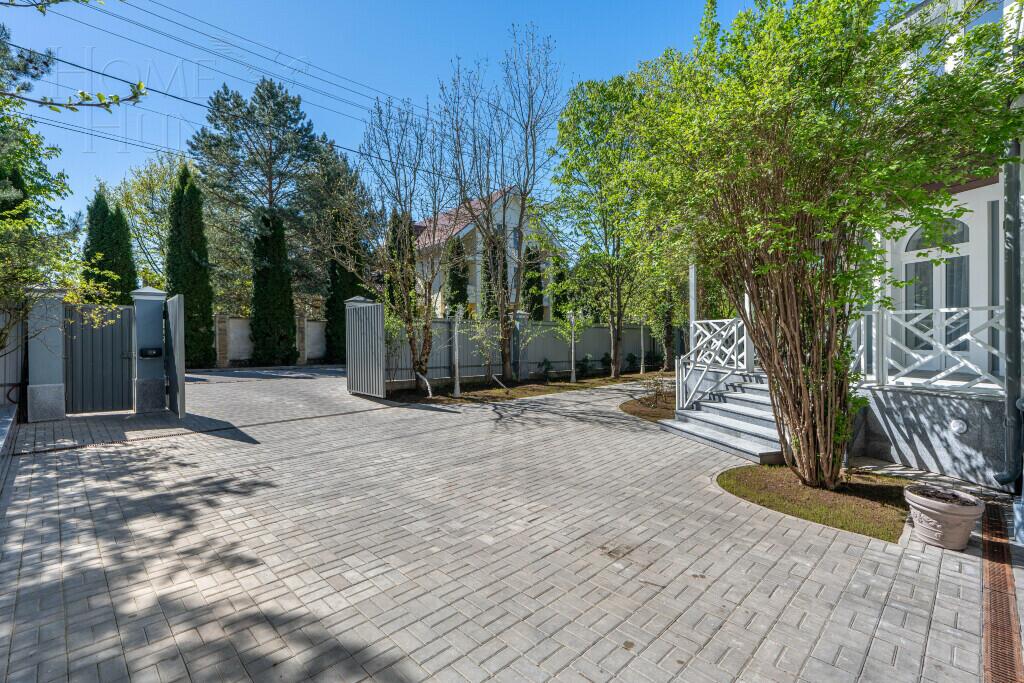 2-этажный коттедж 443 м² с отделкой