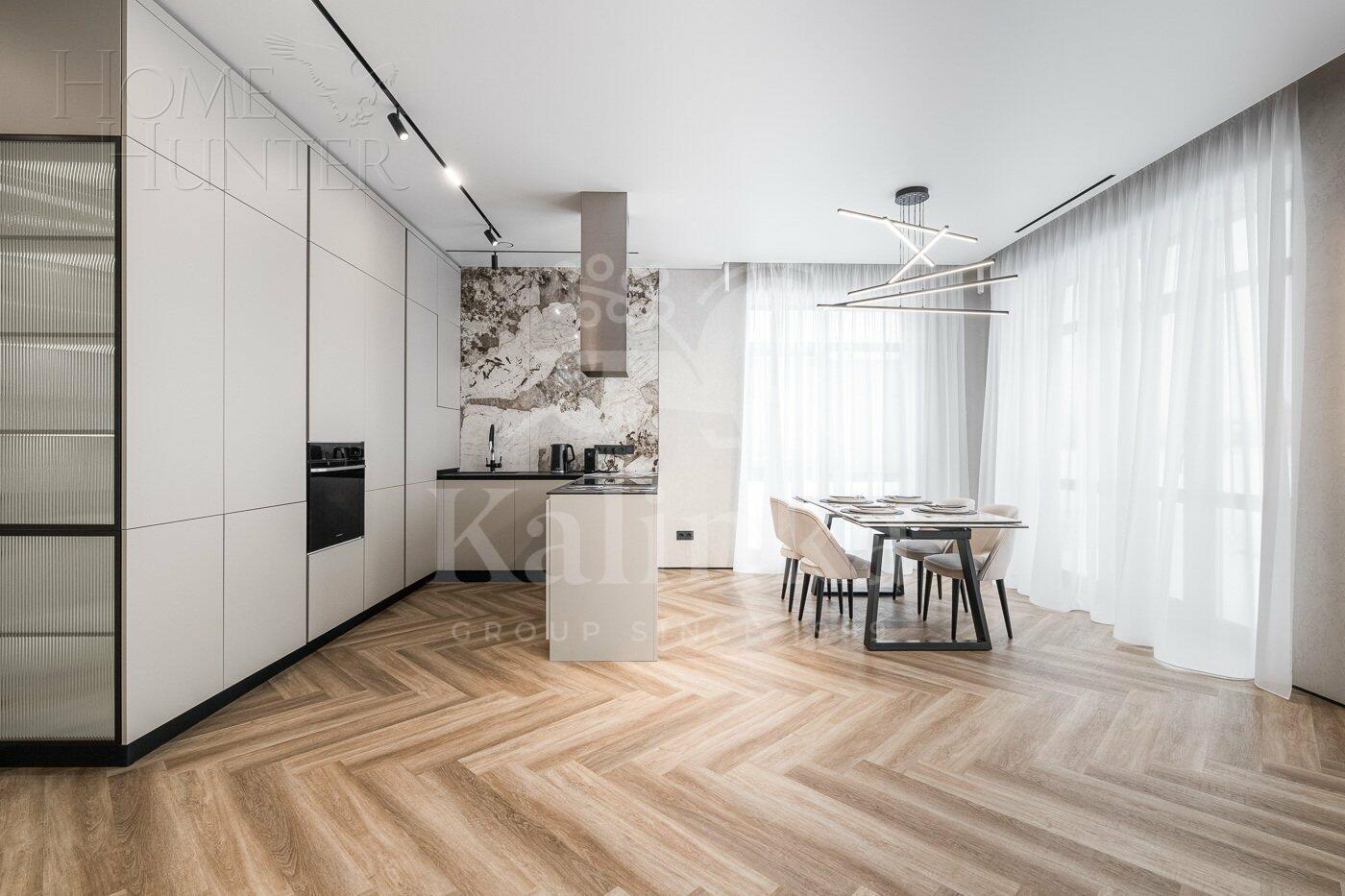 2-этажный коттедж 271 м² с отделкой