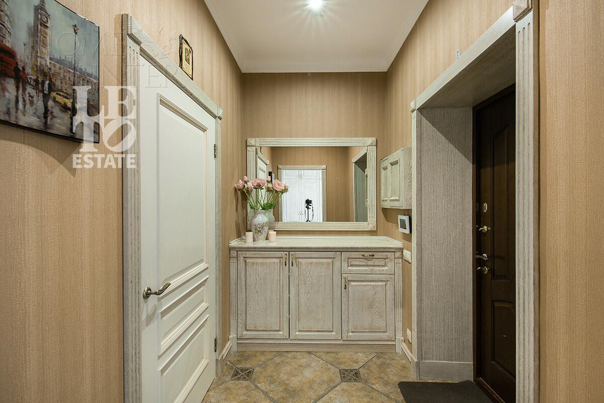 2-этажный коттедж 500 м² с отделкой