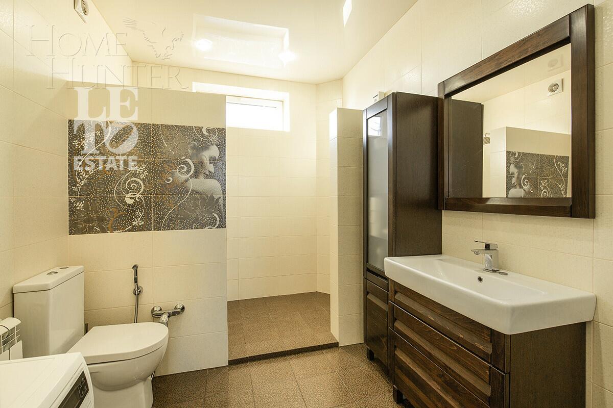 2-этажный коттедж 500 м² с отделкой