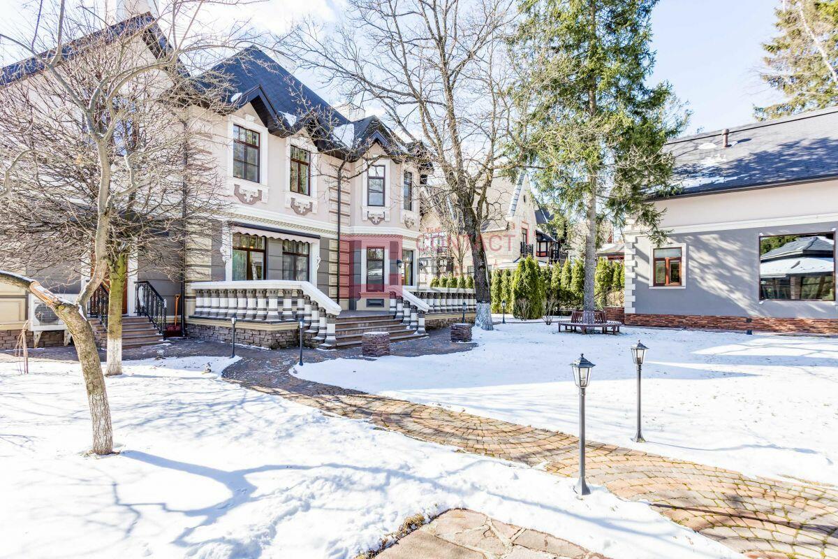 2-этажный коттедж 410 м² с отделкой