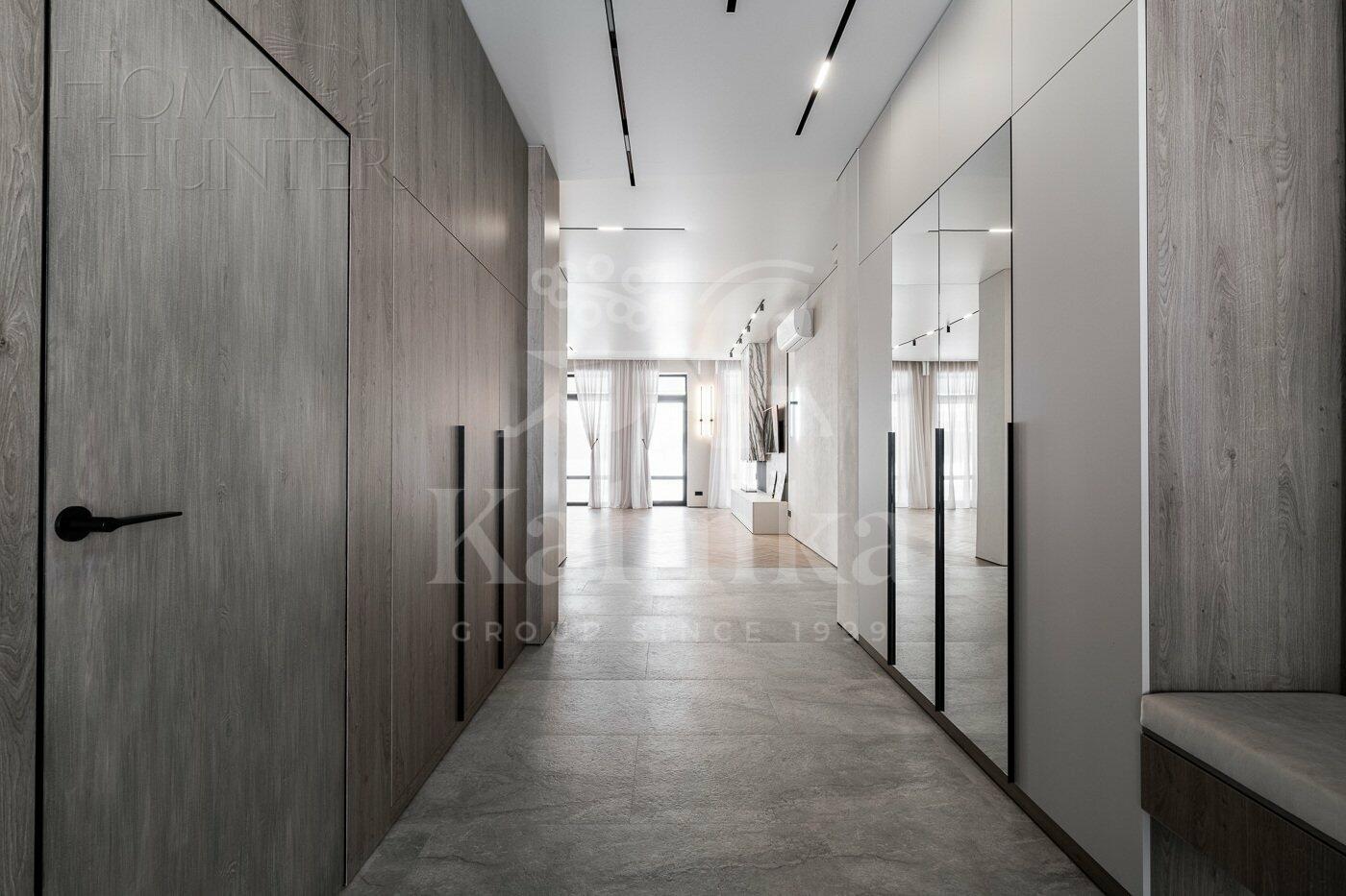 2-этажный коттедж 353 м² с отделкой