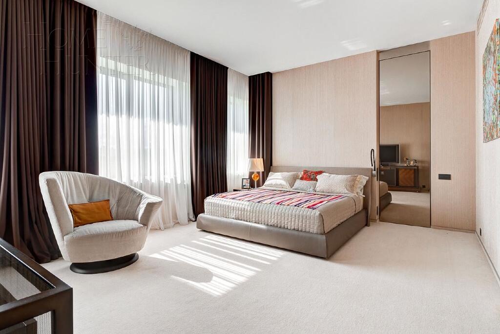 2-этажный коттедж 437 м² с отделкой