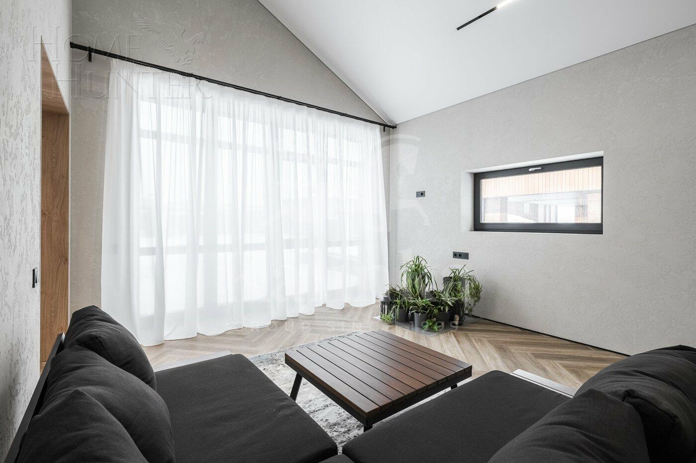 2-этажный коттедж 271 м² с отделкой