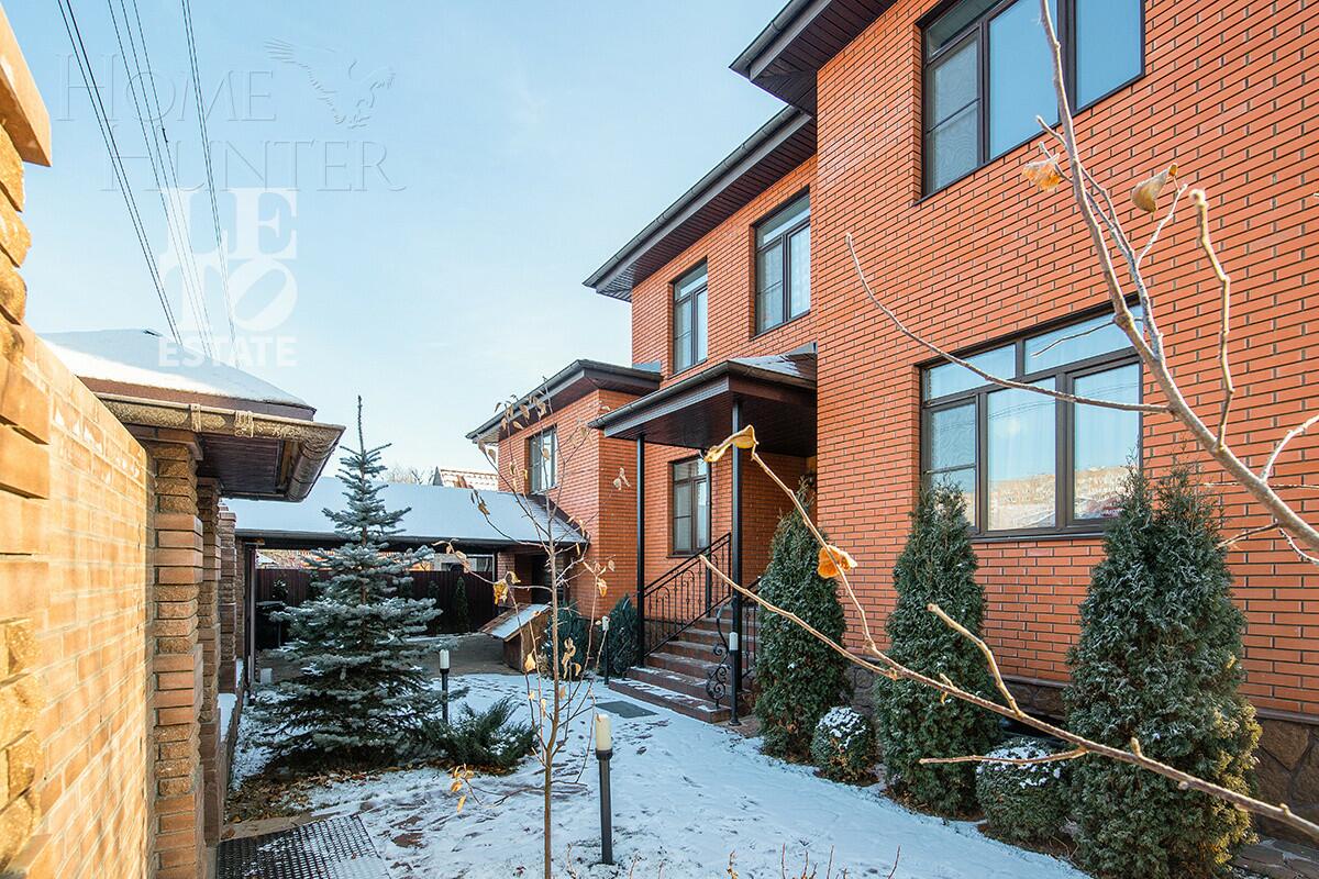 2-этажный коттедж 500 м² с отделкой