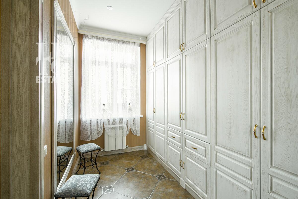 2-этажный коттедж 500 м² с отделкой