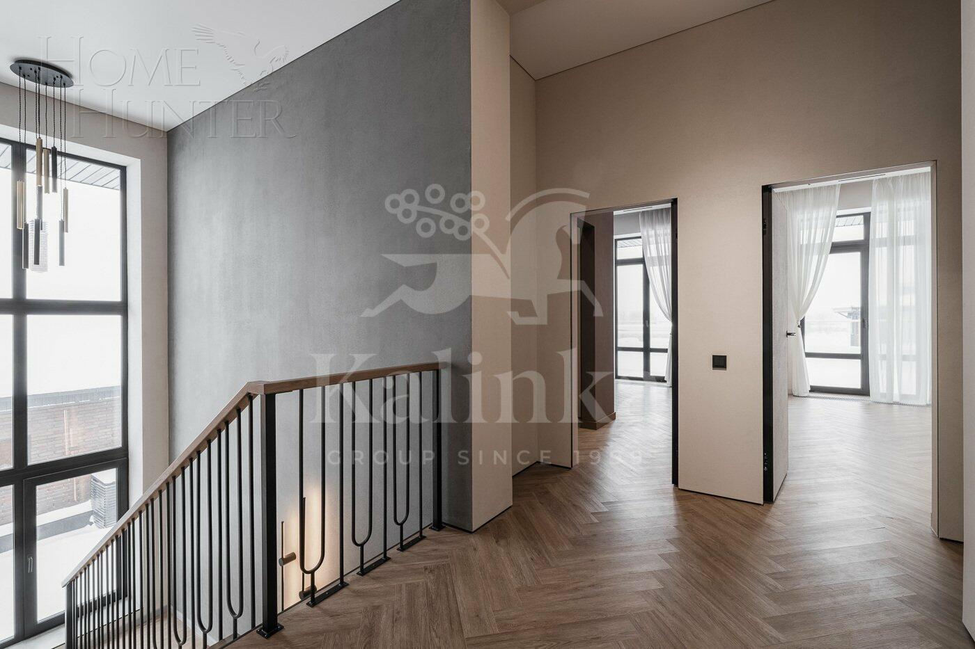 2-этажный коттедж 353 м² с отделкой