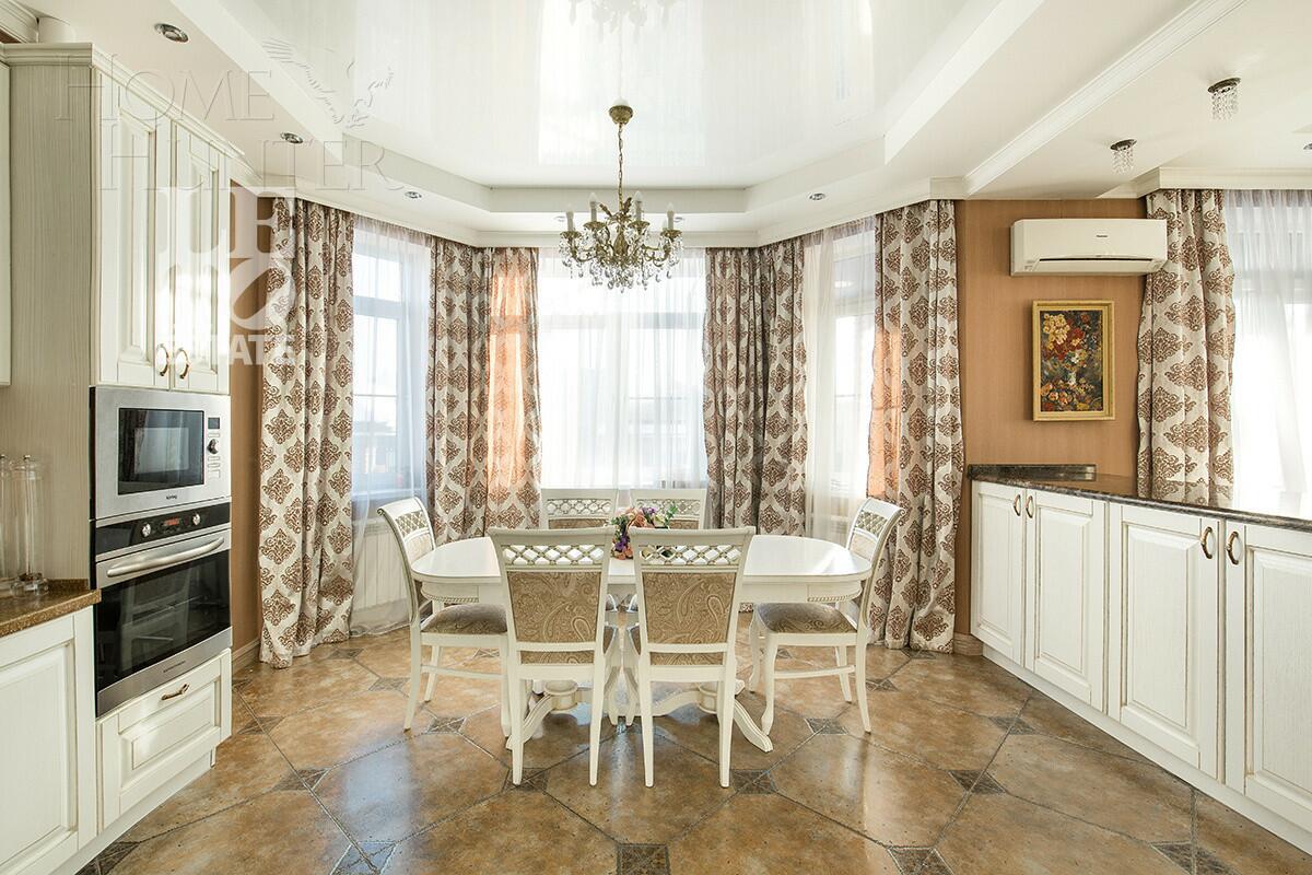 2-этажный коттедж 500 м² с отделкой