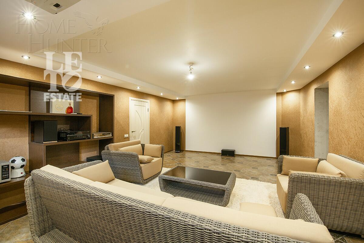 2-этажный коттедж 500 м² с отделкой