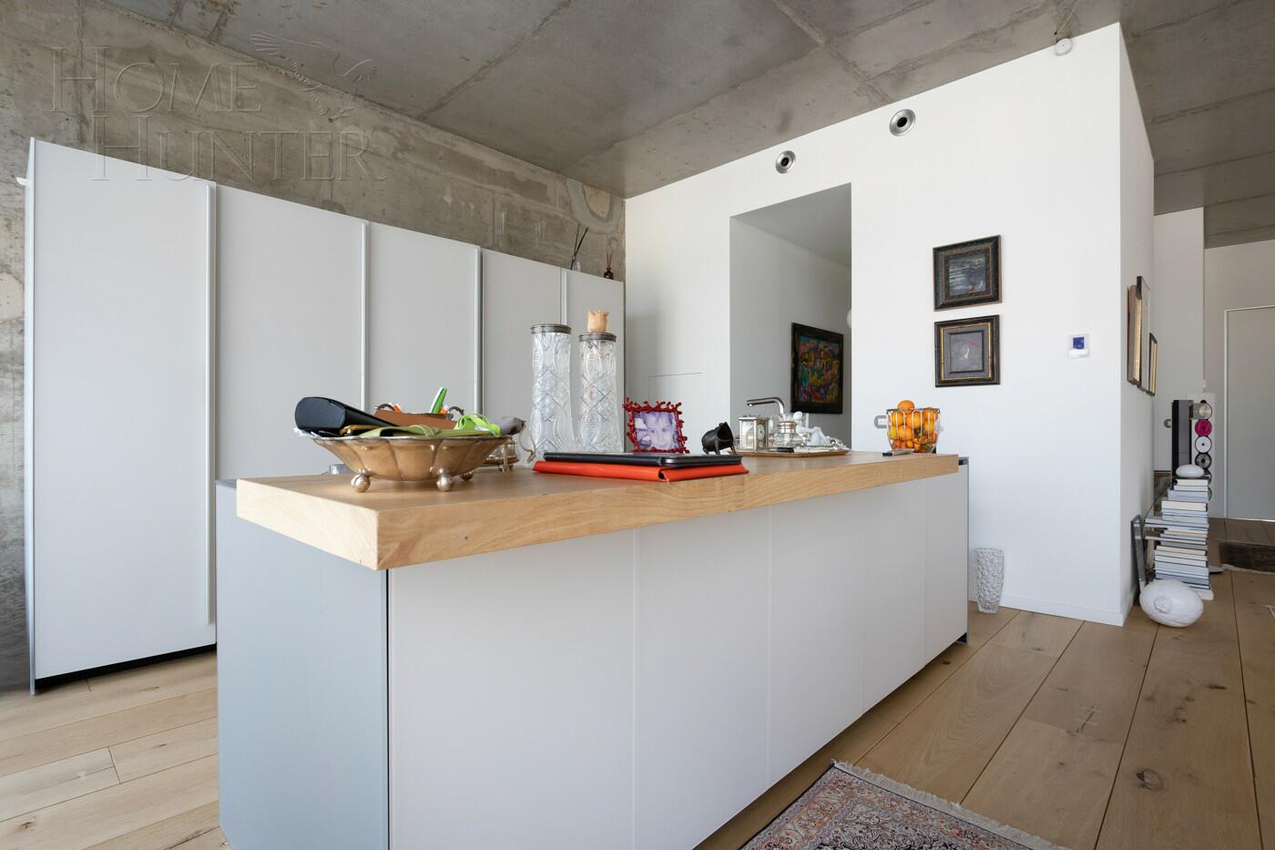 3-КОМН. КВАРТИРА С ОТДЕЛКОЙ 165.6 М² НА 5 ЭТАЖЕ